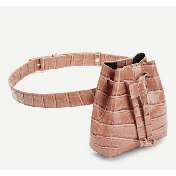 Handbags - ✨Pink Crocodile Pattern  Bag  NWT